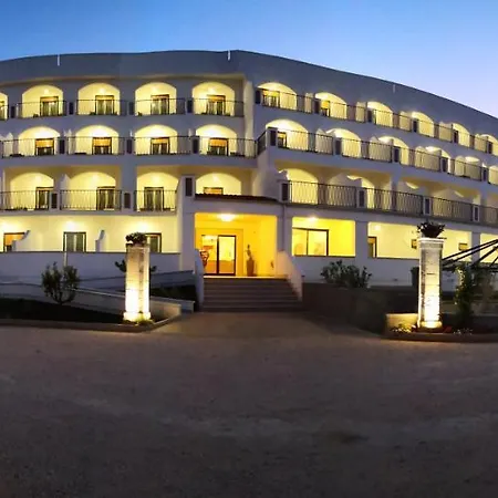 Puglia Garden מלון ויאסטה