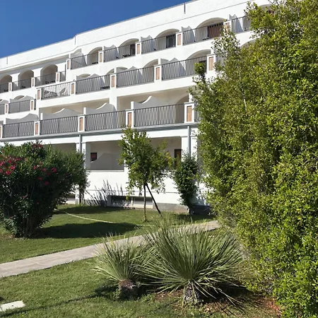 Puglia Garden מלון 4*